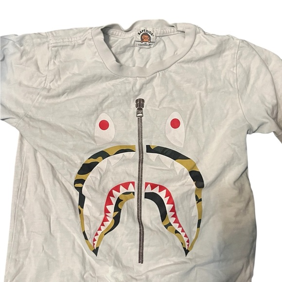 Shark tee shirt - Picture 1 of 8